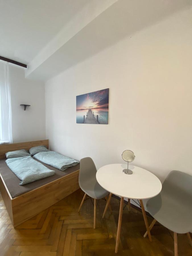 Classy Rooms In Old Town Kraków Exteriör bild